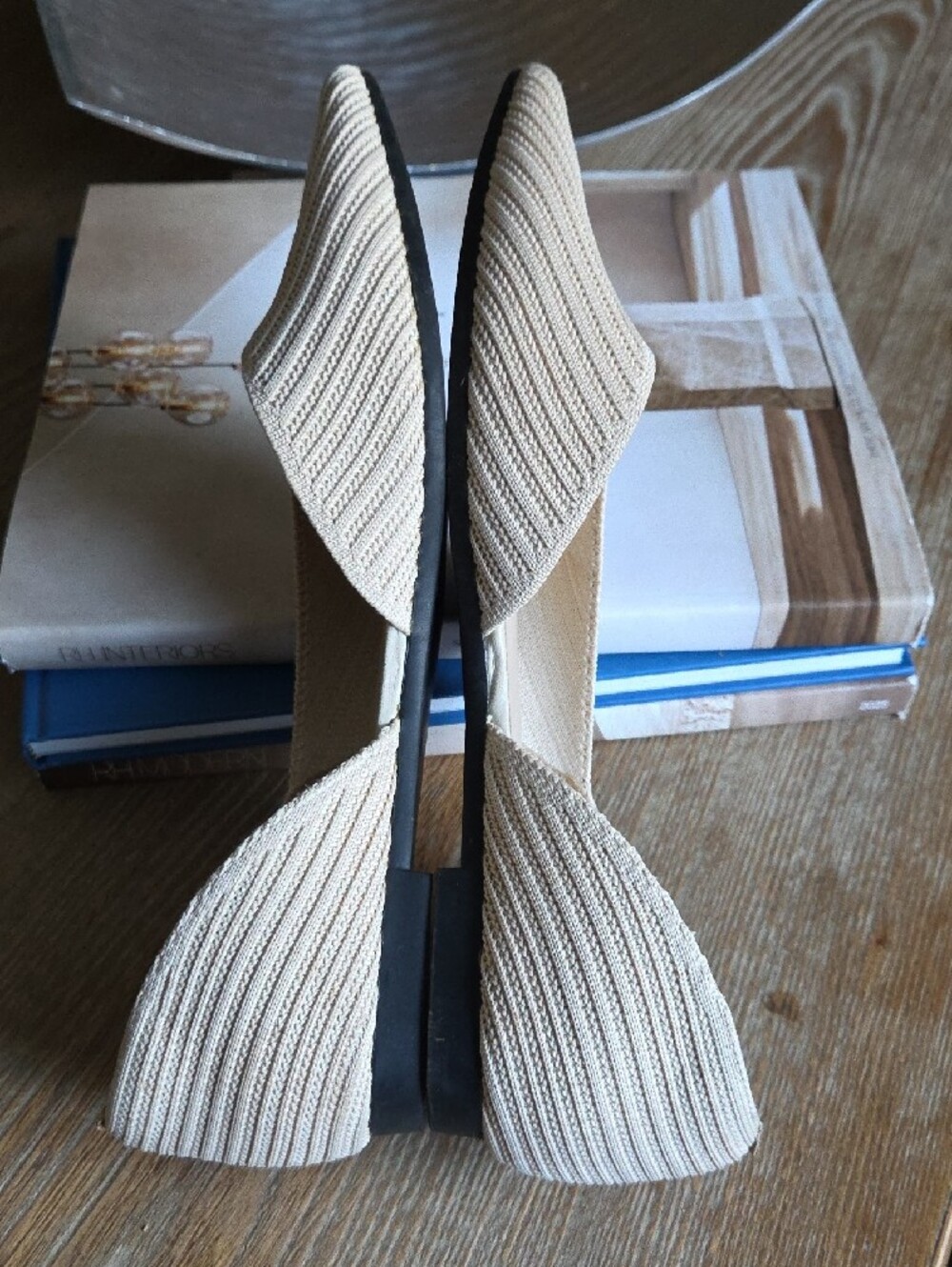 Vivaia Melia Flats Pointed in Light Beige - Picture 4 of 13